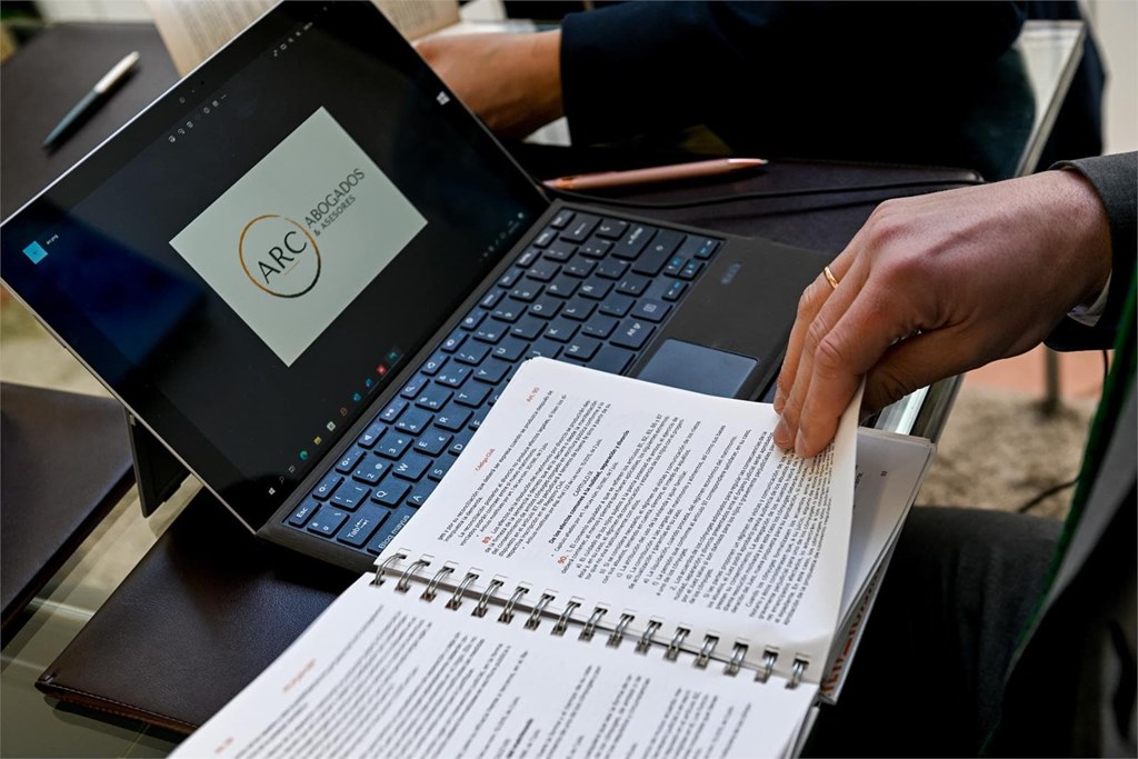 ¿Cómo proteger legalmente los activos de la empresa en caso de problemas fiscales?