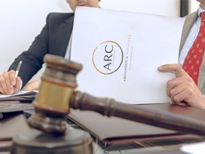 ¿Cuáles son las diferencias fiscales entre una SL (sociedad limitada) y una SA (sociedad anónima)?