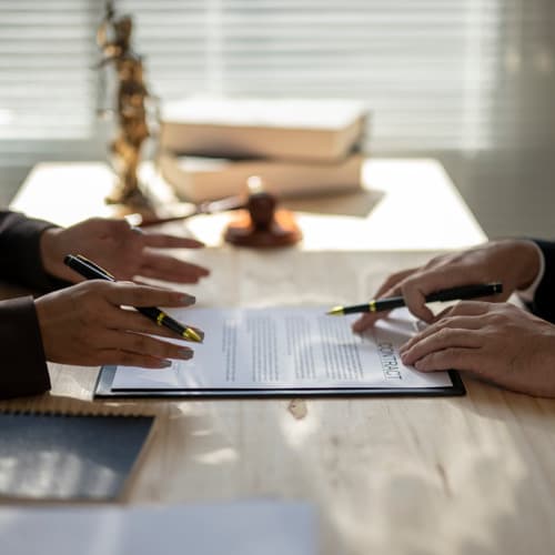 Tus defensores legales ante casos de negligencia en seguros privados